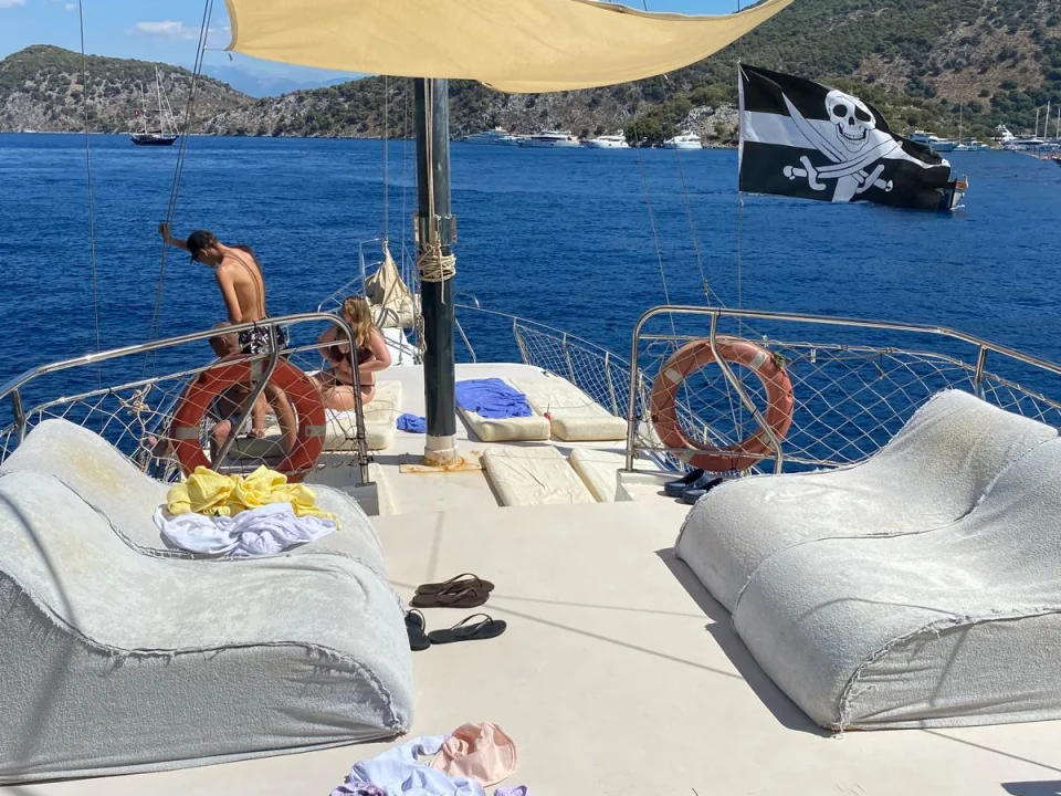 Gulet turunda deniz ve tekne deneyimi